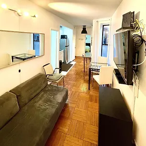 Stunning Two Bed Apt Hells Kitchen , New York États-Unis